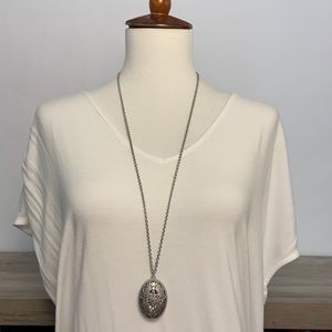 NWT Dress Barn Long Oval Necklace